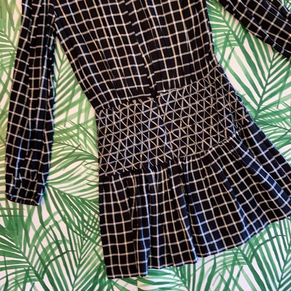 Tularosa Gingham Dress with Gold Details - Picture 7 of 7